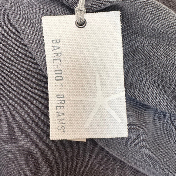 Barefoot Dreams Sunbleached Poncho NWT OS - Picture 9 of 12